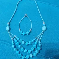 گردنبند و دستبند سنگی فیروزه ای
