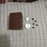 وسایل قدیمی (عتیقه جات)