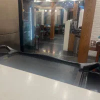 به یکنفر سالن دار خانم نیازمندیم.