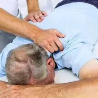 کاردرمانی توسط ماساژ و فزیوتراپی