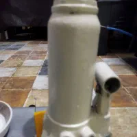 جک خاور ۸تن