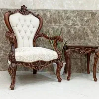 به یک رنگکار ماهر نیازمندیم