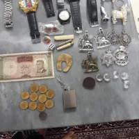 مقداری وسیله قدیمی|کلکسیون اشیاء عتیقه|گنبد کاووس, |دیوار