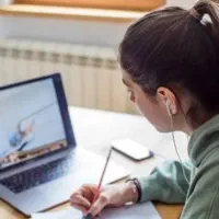 کلاس زبان انگلیسی مکالمه محور حضوری و آنلاین