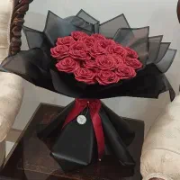 دسته گل و باکس گل جاودان ولنتاین