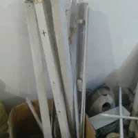 واگذاری تعدادی لامپ و پایه مهتابی قدیمی