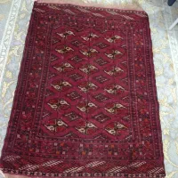 فرش دست بافت بسیار تمیز