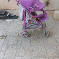 کالسکه تمیز وسالم درحدنو عصای