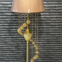 آباژور کنارسالنی ایستاده طرح توپی فلزی