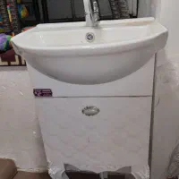 سینک روشویی با شیر