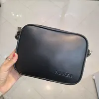 کیف نو|مجلات|نیشابور, امام|دیوار