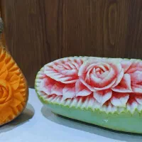 حکاکی هندوانه و کدو شب یلدا