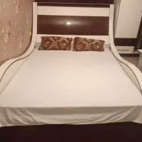 تخت خواب دو نفره