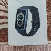 یه عدد ساعت هوشمند در حد نو به فروش میرسد