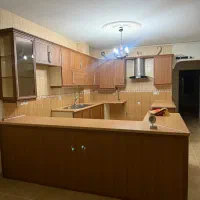 یک دست کابینت هود و سینک کارکرده در حد نو|کتابخانه، شلف، قفسه‌های دیواری|زنجان, |دیوار
