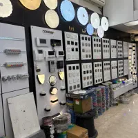 فروشنده ماهرو ‌کارگر ساده در لاله زار