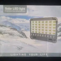 پروژکتور خورشیدی + شارژ موبایل