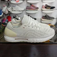 کتانی آندر آرمور اورج کارکرده سالم سایز 42 43