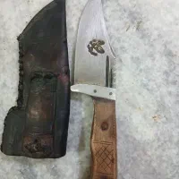 چاقو بسیار تیز با غلاف