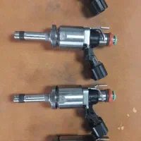 فروش تک و عمده قطعات اصلی نو واستوک رنو|خدمات موتور و ماشین|تهران, صادقیه|دیوار