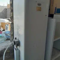 ابگرکن دیواری مخزن دار
