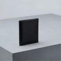 گمشده مدارک به اسم پویاشیراوند