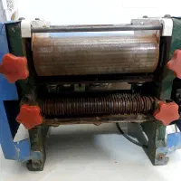 رشته بر برقی و گوشت ریش کن جدا