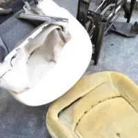 تعمیر‌ تخصصی صندلی اتومبیل میرعلی