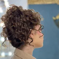 تخفیف ۵۰٪ شگفت‌انگیز شنیون|خدمات آرایشگری و زیبایی|لاهیجان, رجایی|دیوار