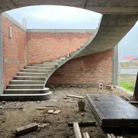 پله گرد بتنی،استخر جکوزی،تاسیسات