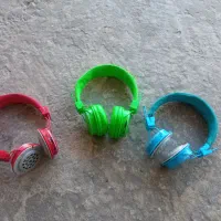 سه عدد هدفون نیا سالم بلوتوثی