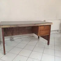 فروش میز تحریر چوبی ، صندلی گردان چرمی و پارچه ای