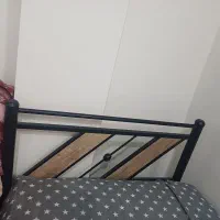 تخت فلزی|تخت و سرویس خواب|فولادشهر, مسکن مهر فولادشهر|دیوار