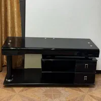 میز تلویزیون شیشه ای