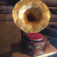 گرامافون کوکی قدیمی سالم گرام|کلکسیون اشیاء عتیقه|تهران, خواجه نظام الملک|دیوار