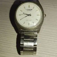 ساعت مچی عقربه ای «لاروس»