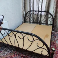 تخت خواب دو نفره فلزی