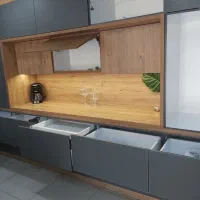 کابینت پله ای دو رنگ انتی فینگر و طرح چوب برجسته|مصالح و تجهیزات ساختمان|بوشهر, |دیوار