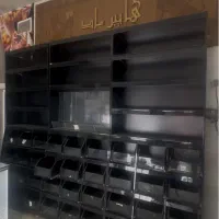 دکور فروشگاهی ۵۰ کشو شیشه ای