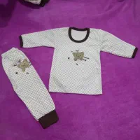 لباس بچگانه