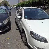 رانا یه در رنگ کارکرد واقعی در حد صفر