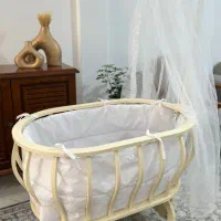 تخت کنارمادر