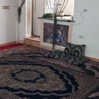 دوطبقه-نزدیک-به-حاشیه-ماشین-رو