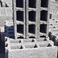 بلوک پوکه ایی و سیمانی