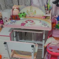 میز تحریر و صندلی