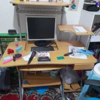 میز کامپیوتر چند منظوره