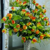 گل مصنوعی کوزه سفالی