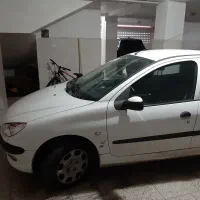 ۲۰۶ صندوقدار