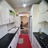 کابینت ممبران ۷متر با ویترین و سینک سرامیکی و هود