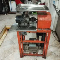 چرخ گوشت صعنتی ۳۲ تسمه‌ای